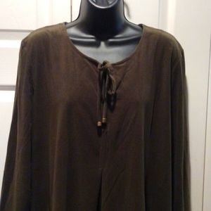 Rain dance Maternity Top L